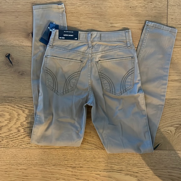 Hollister Super Skinny High rise NWT - Picture 5 of 6